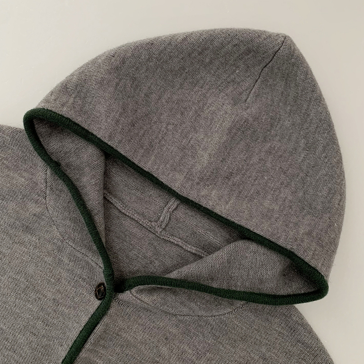 厚手バイカラーニットフードカーディガン