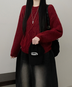 폭신꽈배기라운드세미크롭루즈핏긴팔니트 레드