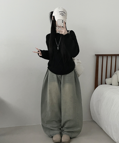 폭신꽈배기라운드세미크롭루즈핏긴팔니트 블랙