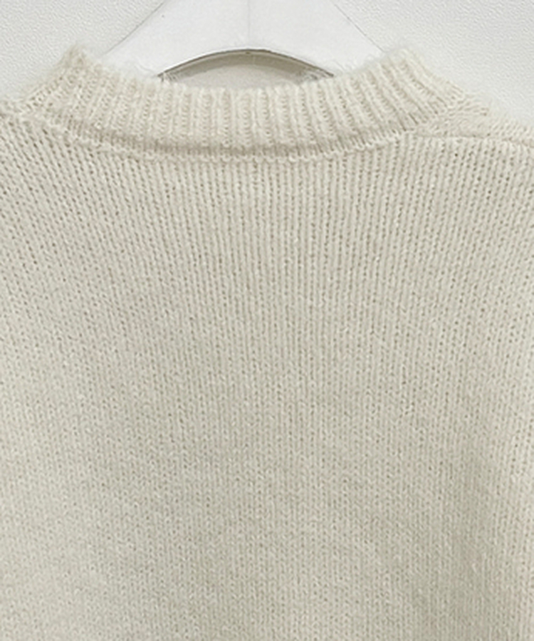 폭신꽈배기라운드세미크롭루즈핏긴팔니트