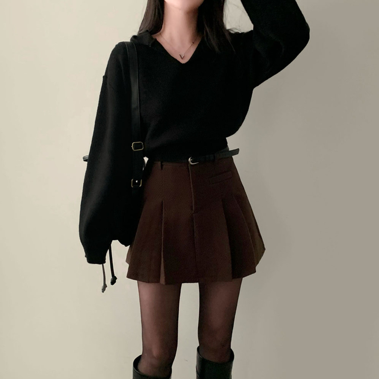 사랑스러운 아방핏베스킨 후드 브이넥 크롭 아방핏 니트 블랙