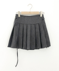 プリーツウールスカート