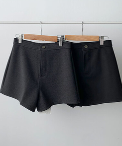 厚手ウールショートパンツ