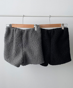 첼리 뽀글이 올밴딩 마이크로미니 숏팬츠 부클팬츠