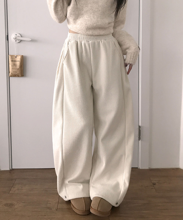 케스 기모안감 코듀로이 와이드 사이드핀턱 밴딩 팬츠 벌룬핏 아이보리