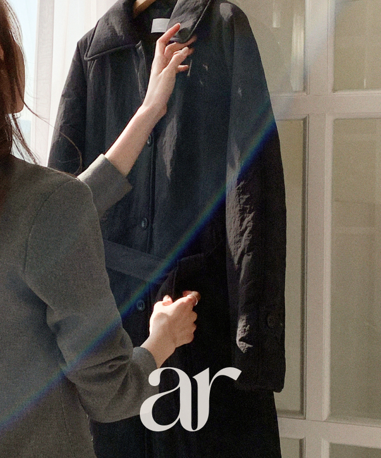 （通勤コーデアウター／着膨れゼロ♥）   トレンチ風ベルト付き 中綿ロングコート BLACK