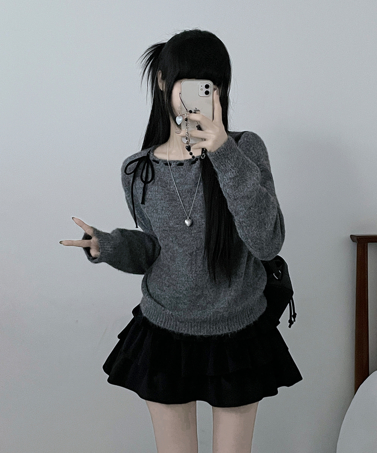 퍼린리본스티치보트넥세미크롭루즈핏니트 회색