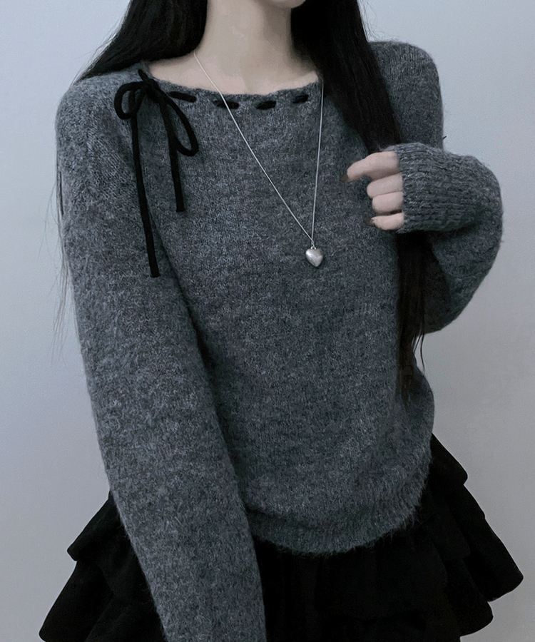 퍼린리본스티치보트넥세미크롭루즈핏니트 회색