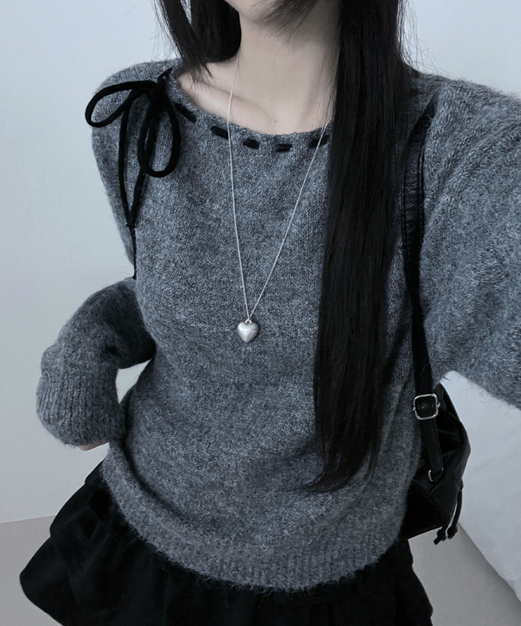 퍼린리본스티치보트넥세미크롭루즈핏니트 회색