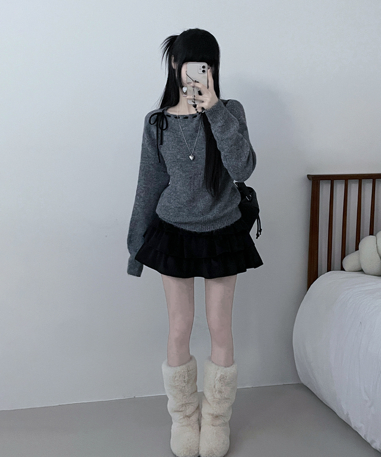 퍼린리본스티치보트넥세미크롭루즈핏니트 회색