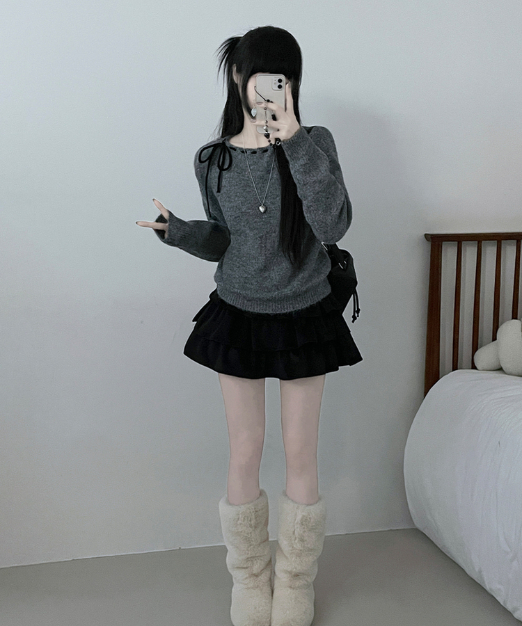 퍼린리본스티치보트넥세미크롭루즈핏니트 회색