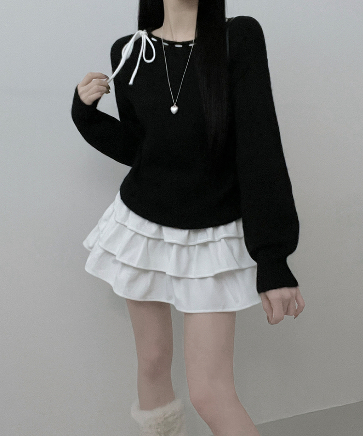 퍼린리본스티치보트넥세미크롭루즈핏니트 검정