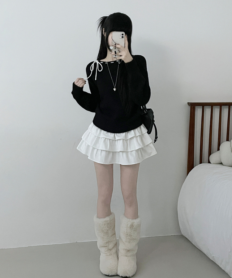 퍼린리본스티치보트넥세미크롭루즈핏니트 검정