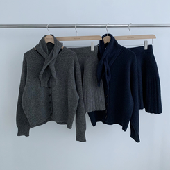 【SET マフラー付き】カーディガン プリーツニットスカート