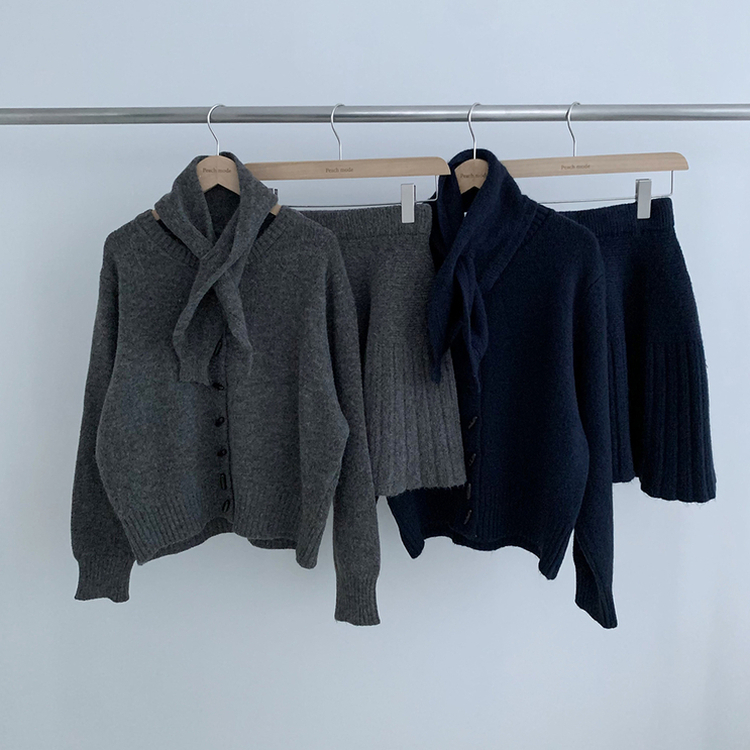 【SET マフラー付き】カーディガン プリーツニットスカート