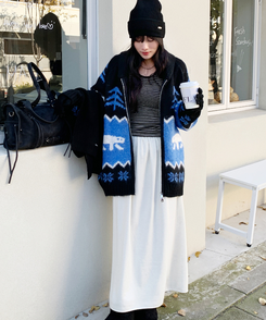 ユキノルディックカラージップアップ BLUE