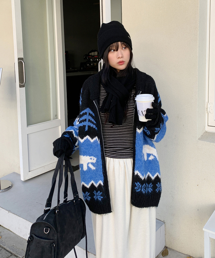 ユキノルディックカラージップアップ BLUE