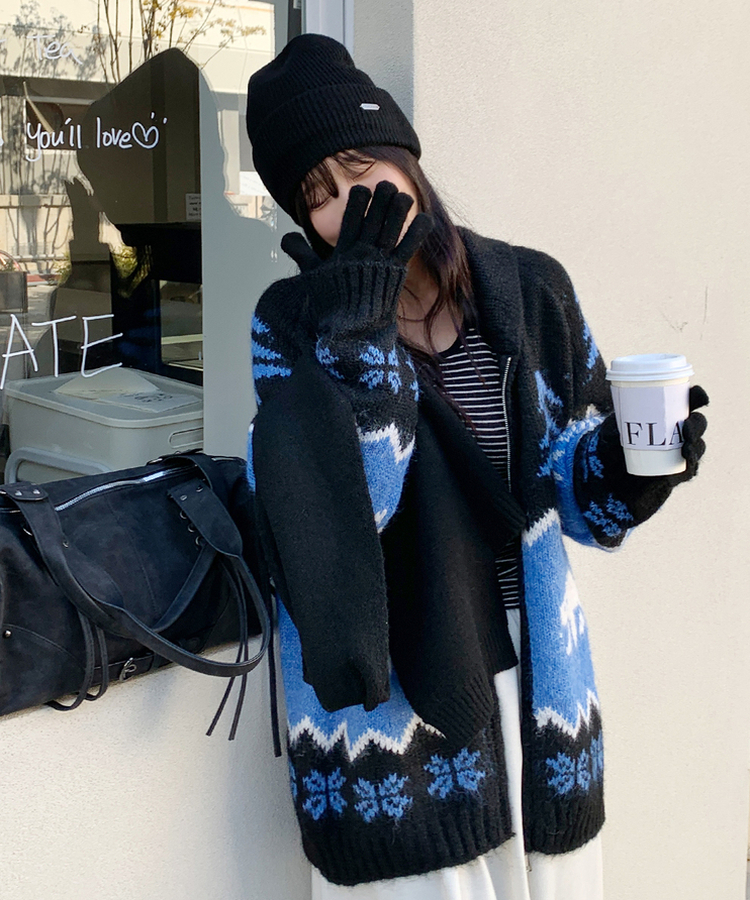 ユキノルディックカラージップアップ BLUE