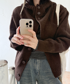 ハイネックフードカーディガン BROWN