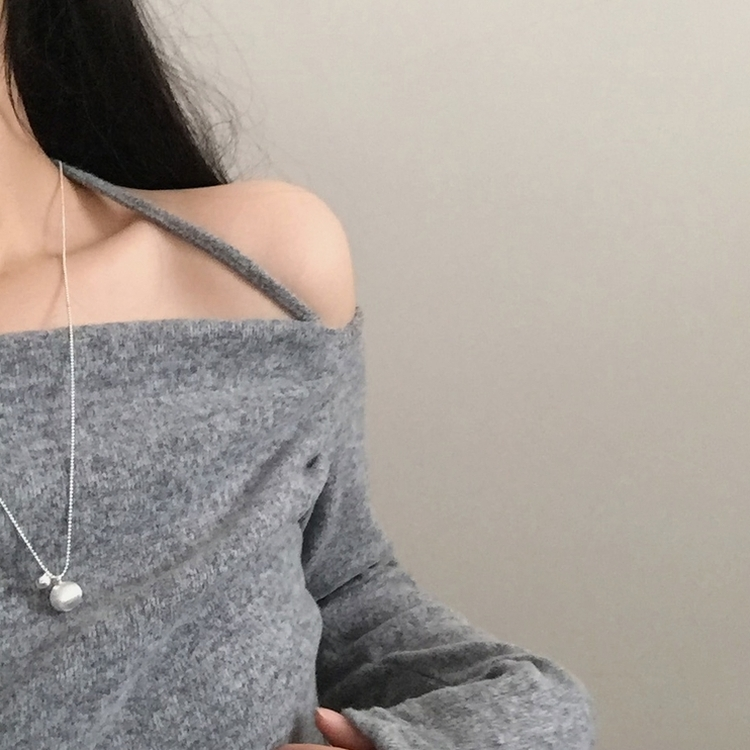 벨라 홀터넥 여리핏 셔링 긴팔티셔츠블라우스 그레이