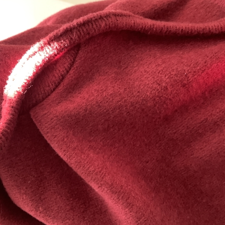 벨라 홀터넥 여리핏 셔링 긴팔티셔츠블라우스