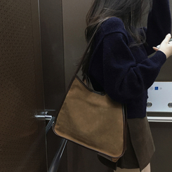 ムードスエードショルダーバッグ CAMEL