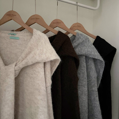 ふんわりムードショルダーニット