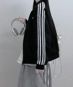 【起毛】レースラインペンダントハイネックジップアップ BLACK