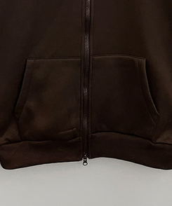 【起毛】レースラインペンダントハイネックジップアップ