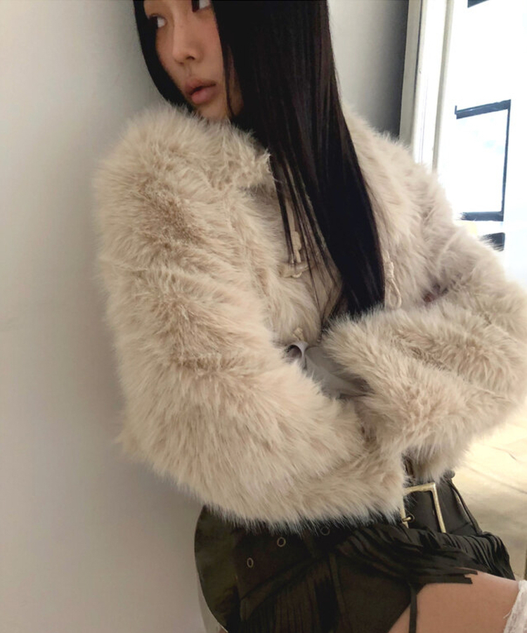 ボタンファーショートジャケット BEIGE