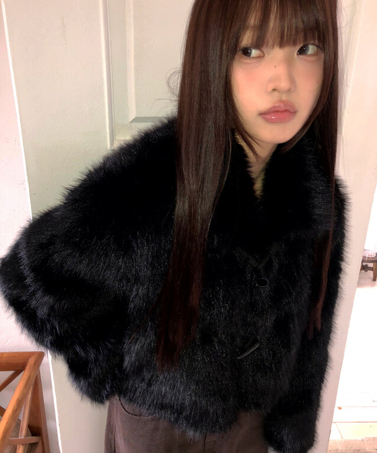 ボタンファーショートジャケット BLACK