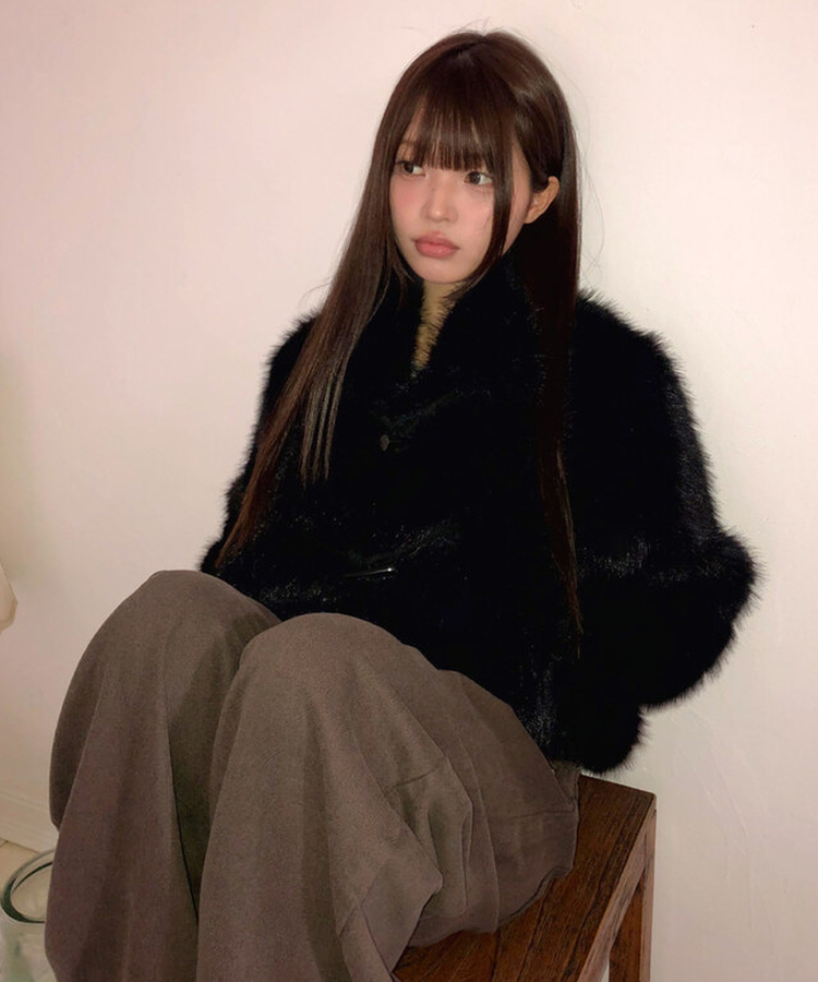 ボタンファーショートジャケット BLACK