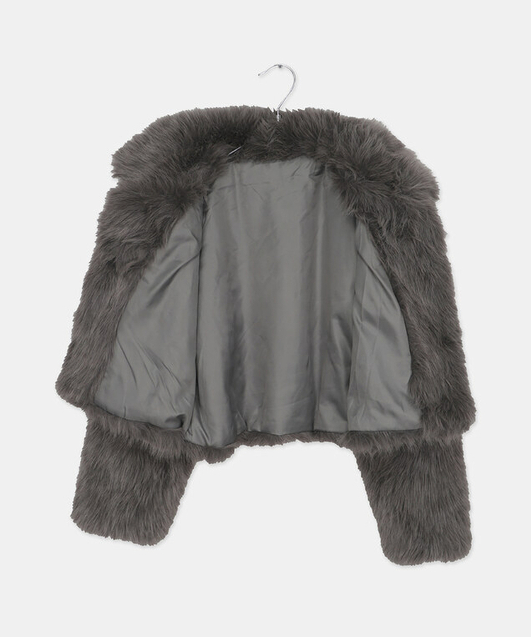 ボタンファーショートジャケット