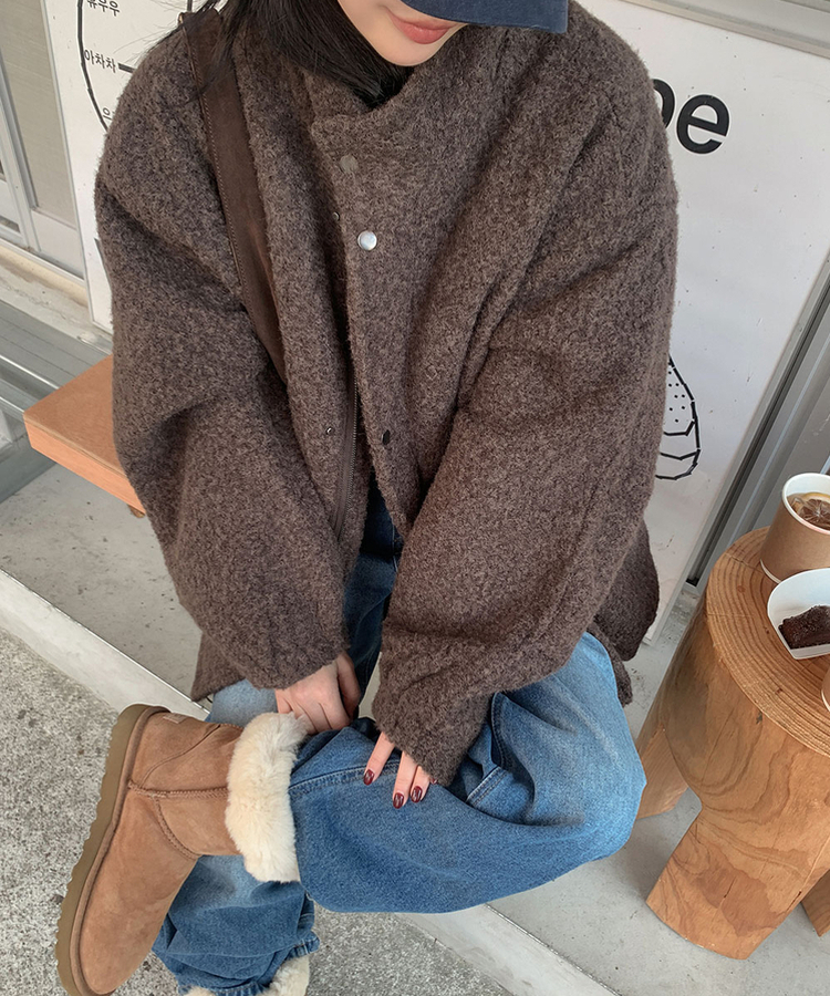 オーバーフィットハイネックハーフコート BROWN