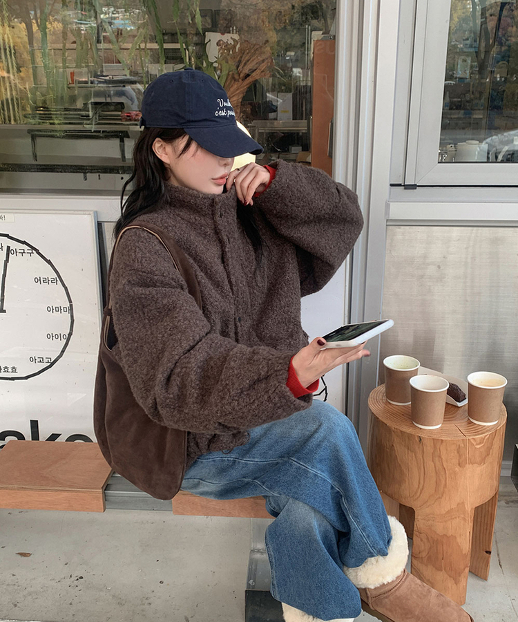 オーバーフィットハイネックハーフコート BROWN