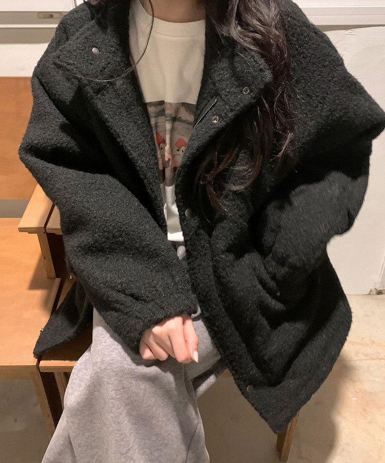 オーバーフィットハイネックハーフコート BLACK