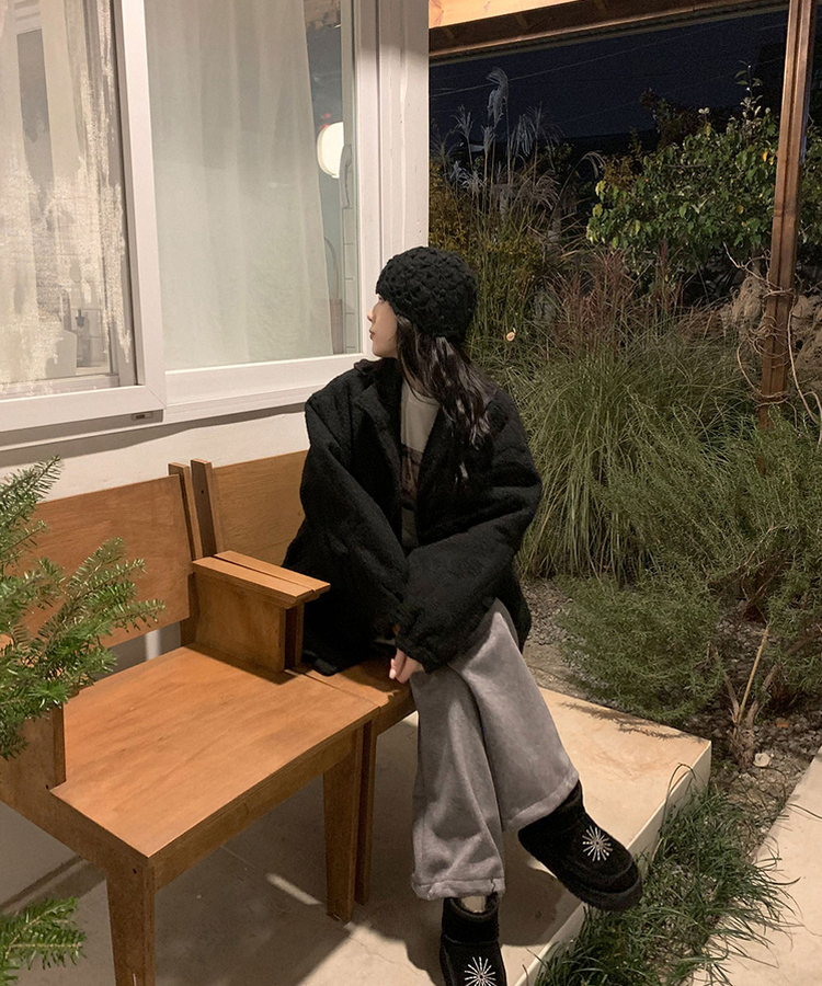 オーバーフィットハイネックハーフコート BLACK