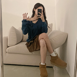 チョーカーリボンアンゴラVネックニット(6color) NAVY