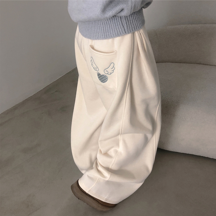 バックドットハート刺繍トレーニングパンツ(5color) IVORY