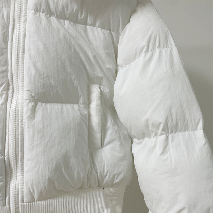 モコモコウインターダウンジャンパー