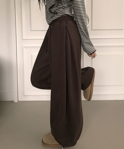 【起毛】スターワイドサイドピンタックトレーニングパンツ BROWN