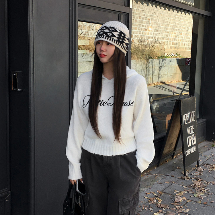 レタリングフードウールニット IVORY