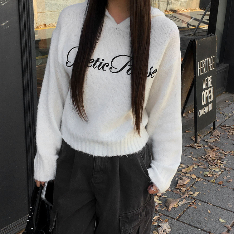 レタリングフードウールニット IVORY