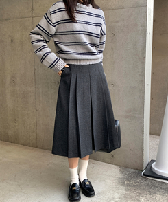 ヘリンボーンウールプリーツミディスカート Deep Charcoal