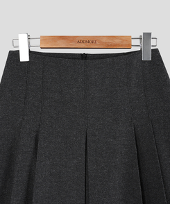 ヘリンボーンウールプリーツミディスカート