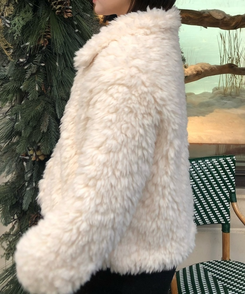 카라 퍼 누빔 고퀄 자켓 아이보리