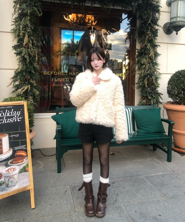 카라 퍼 누빔 고퀄 자켓 아이보리