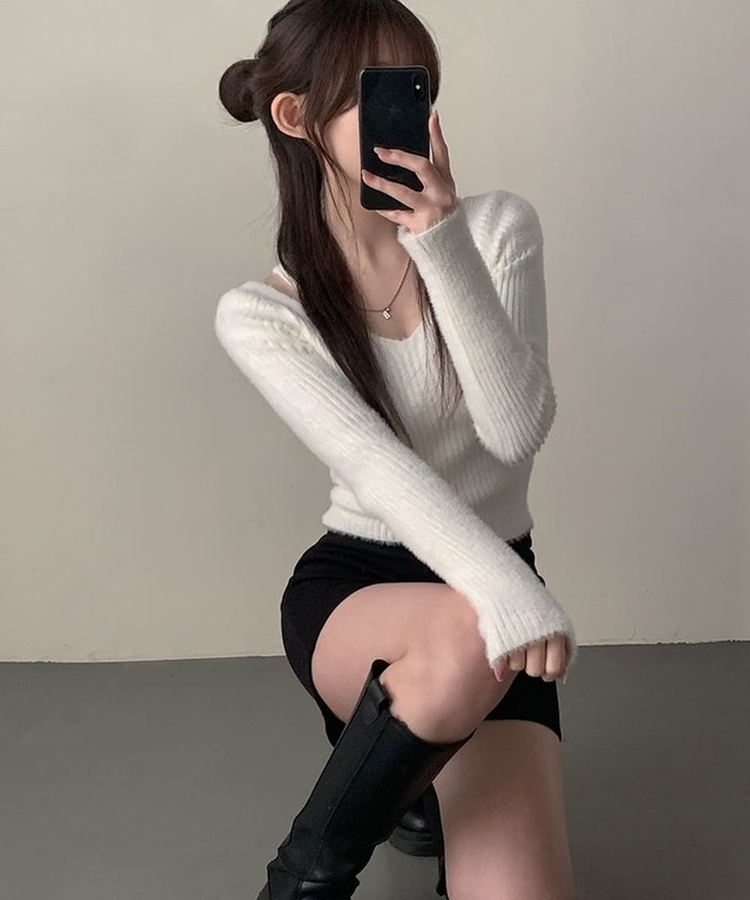 アンゴラショルダースリットニット IVORY