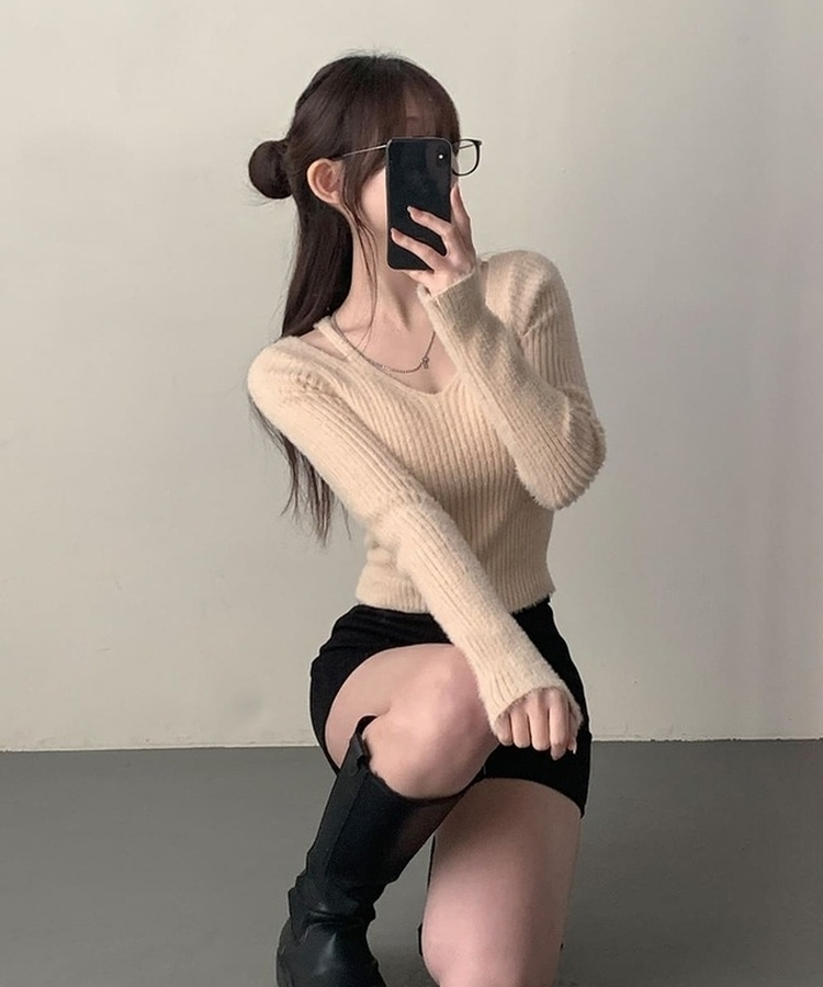 アンゴラショルダースリットニット BEIGE