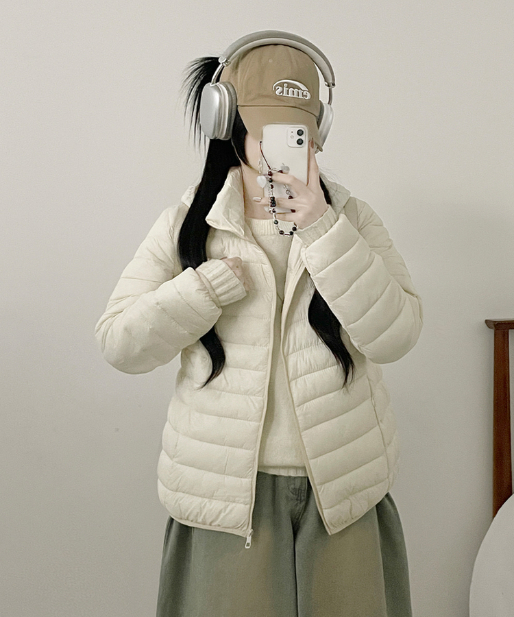 【フード着脱可能】軽量ハイネックダウンジャンパー IVORY